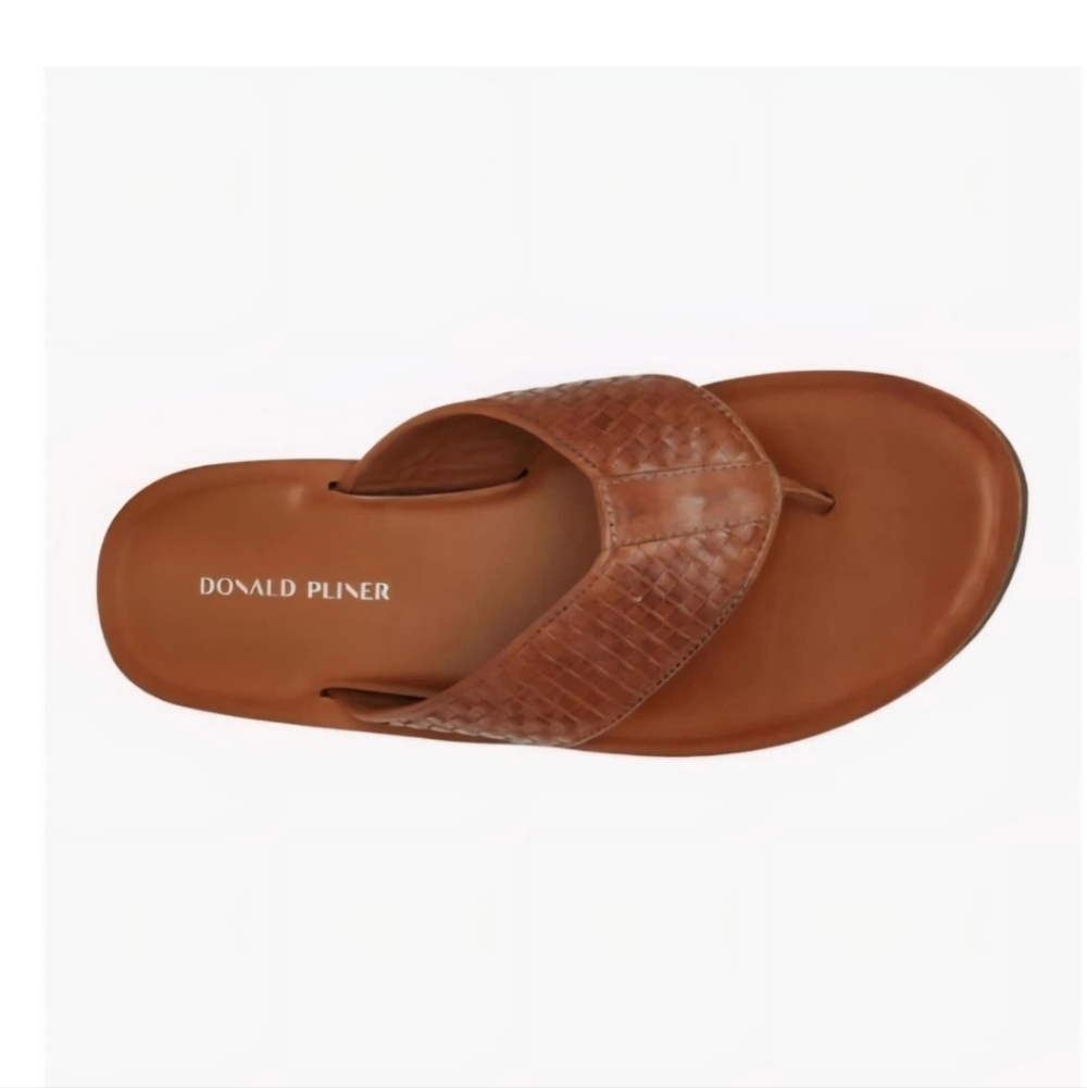 Donald J Pliner Palmer Calf Leather Flip-Flops Saddle/Cognac Size 12M NWOB